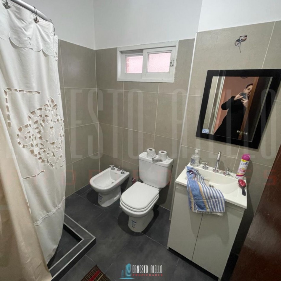 ALQUILER DEPARTAMENTO 3 AMBIENTES CON BALCON, QUILMES CENTRO.