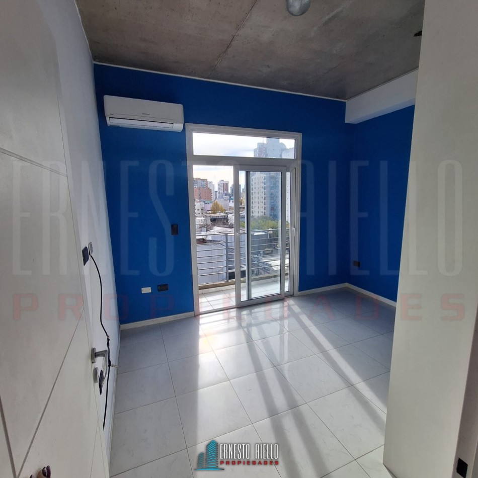 ALQUILER DEPARTAMENTO DOS AMBIENTES CON BALCON EN QUILMES CENTRO.