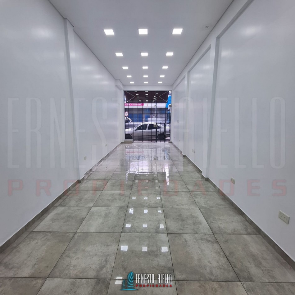 LOCAL EN ALQUILER EN EXCELENTE ZONA CENTRICA, QUILMES.