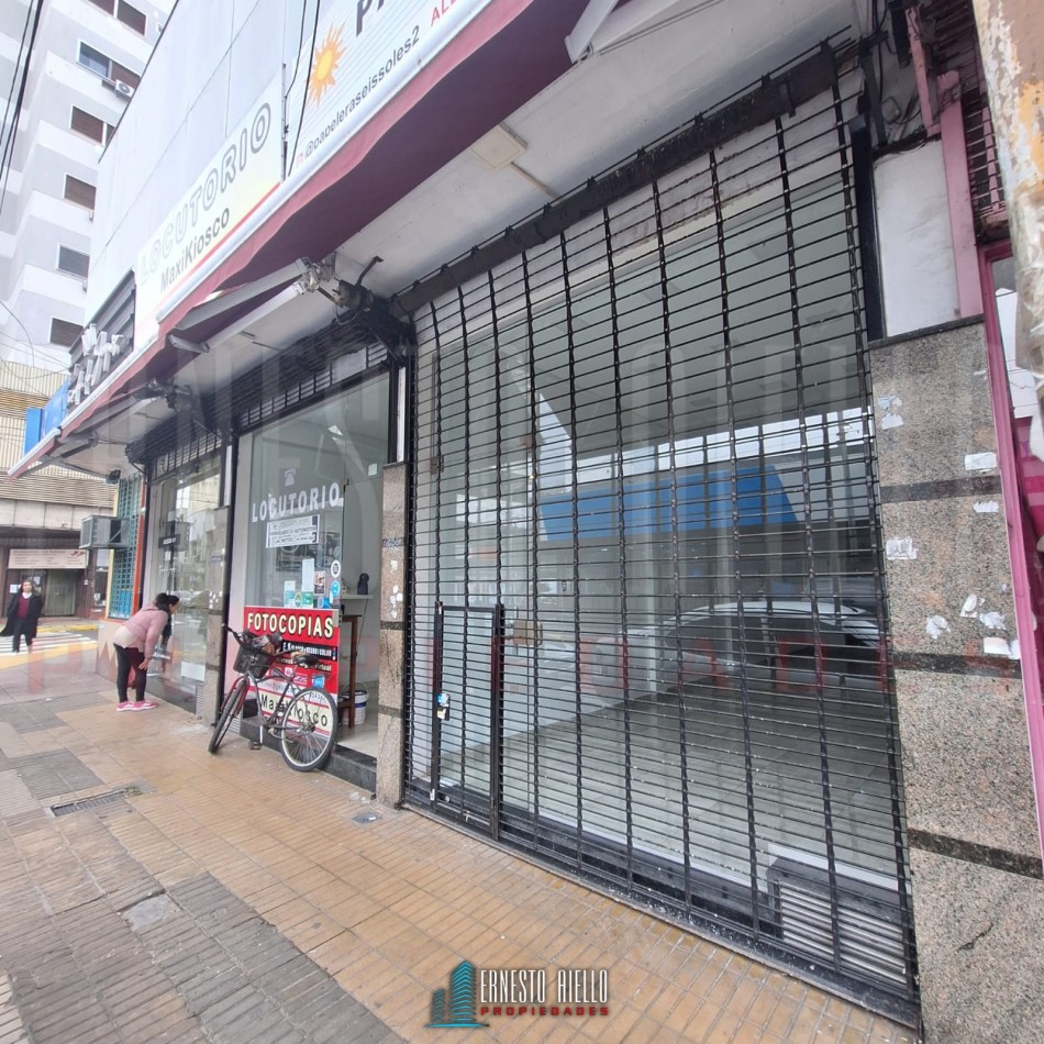 LOCAL EN ALQUILER EN EXCELENTE ZONA CENTRICA, QUILMES.