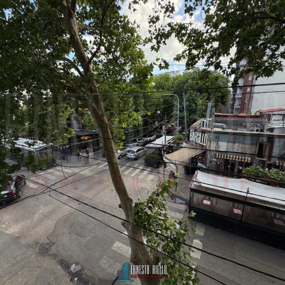 ALQUILER COMODO MONOAMBIENTE DIVIDIDO Y EQUIPADO EN QUILMES CENTRO.