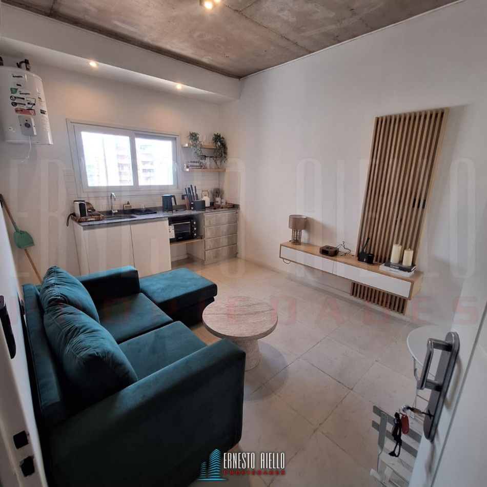 VENTA DEPARTAMENTO DOS AMBIENTES CON BALCON EN QUILMES CENTRO.