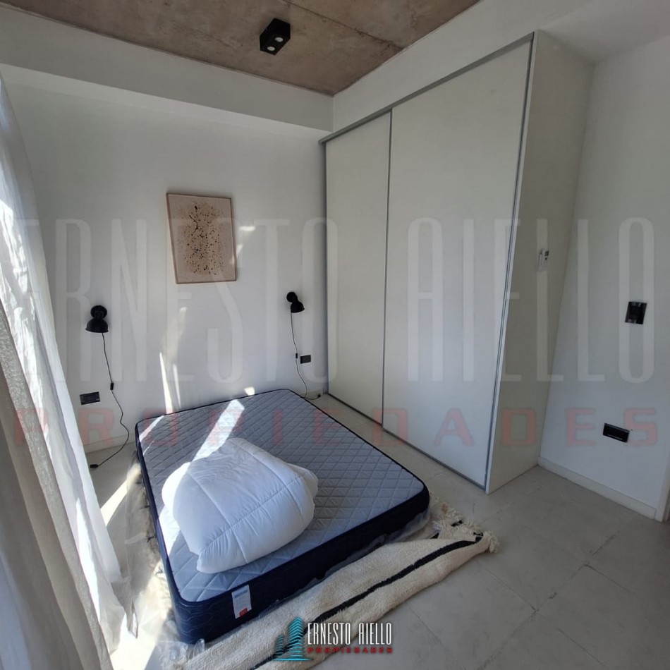 VENTA DEPARTAMENTO DOS AMBIENTES CON BALCON EN QUILMES CENTRO.