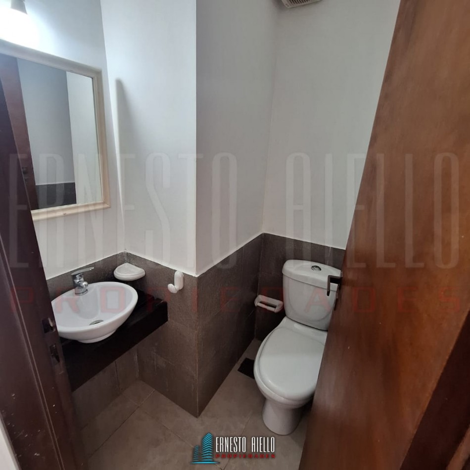 ALQUILER DEPARTAMENTO 3 AMBIENTES CON COCHERA Y PATIO