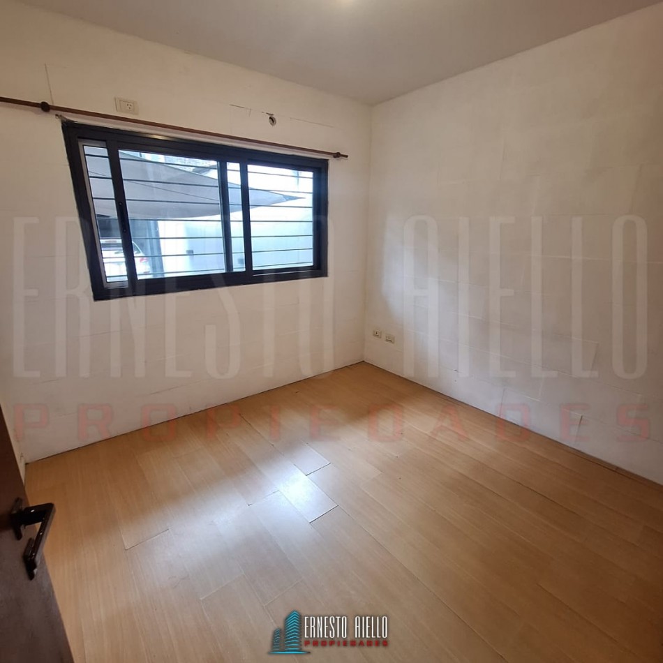 ALQUILER DEPARTAMENTO 3 AMBIENTES CON COCHERA Y PATIO