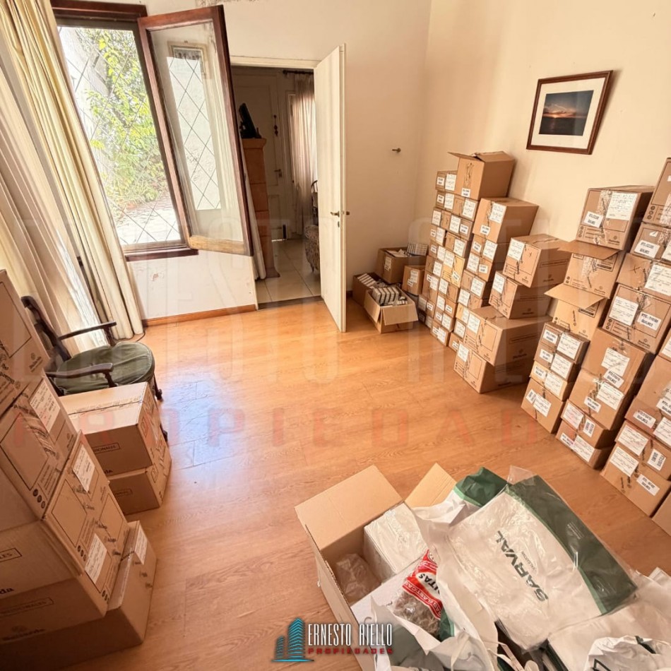 VENTA CASA IDEAL INVERSOR. SARMIENTO N° 988. MEDIDAS 9 DE FRENTE POR 28.27 DE FONDO. QUILMES CENTRO