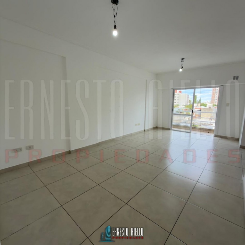 ¡VENTA DEPARTAMENTO 2 AMB. OPORTUNIDAD EN WILDE CENTRO!