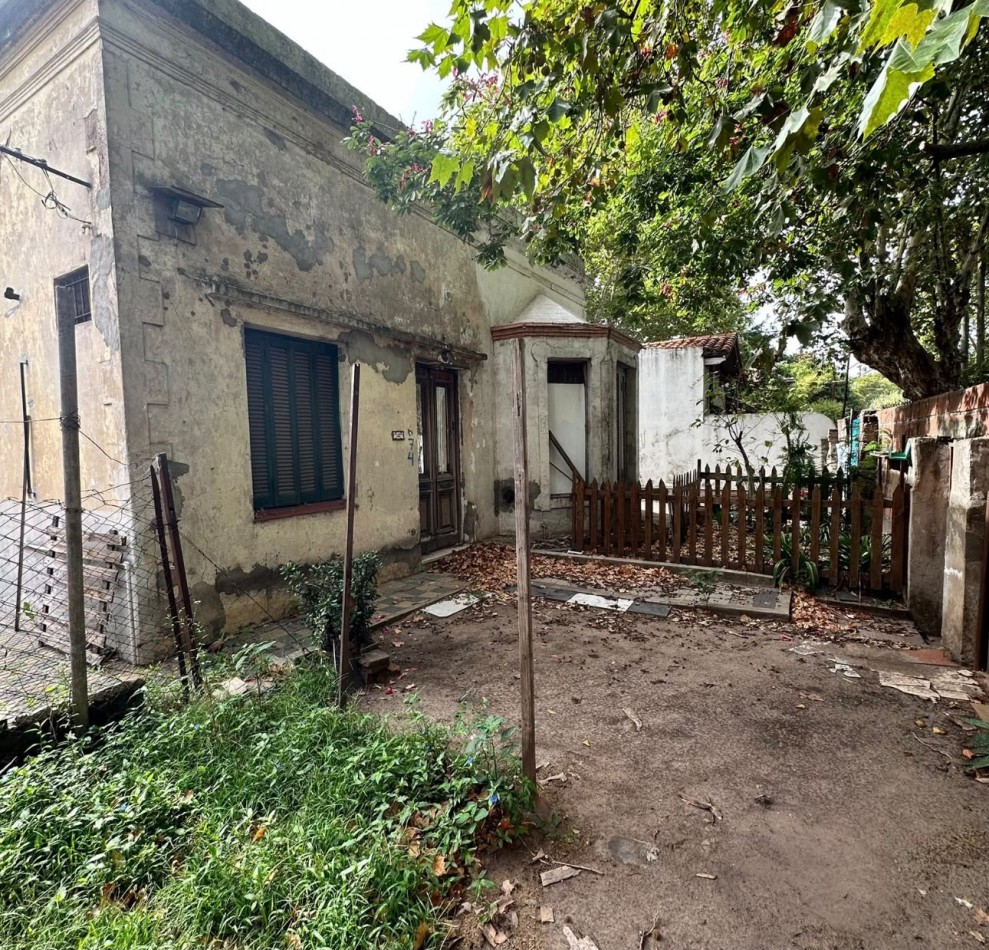  VENTA LOTE/TERRENO CON CASA A DEMOLER/REFACCIONAR, QUILMES OESTE CENTRO. IDEAL INVERSOR.