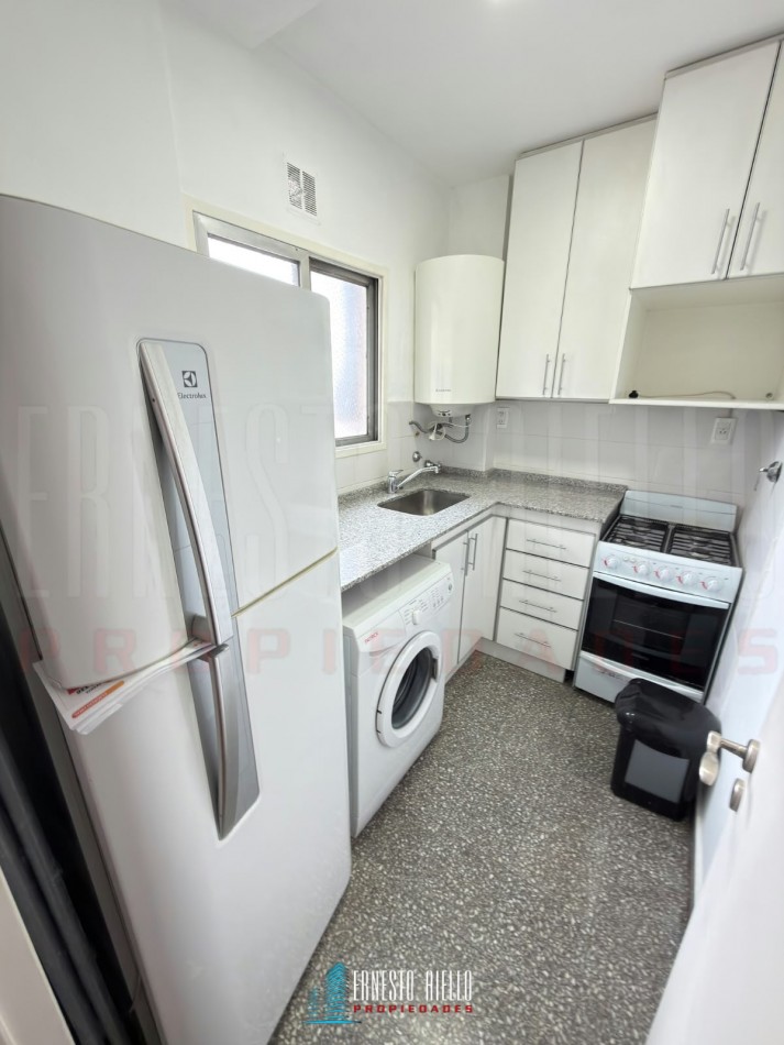VENTA DEPARTAMENTO DE DOS AMBIENTES CON INCREIBLES VISTAS EN QUILMES CENTRO.