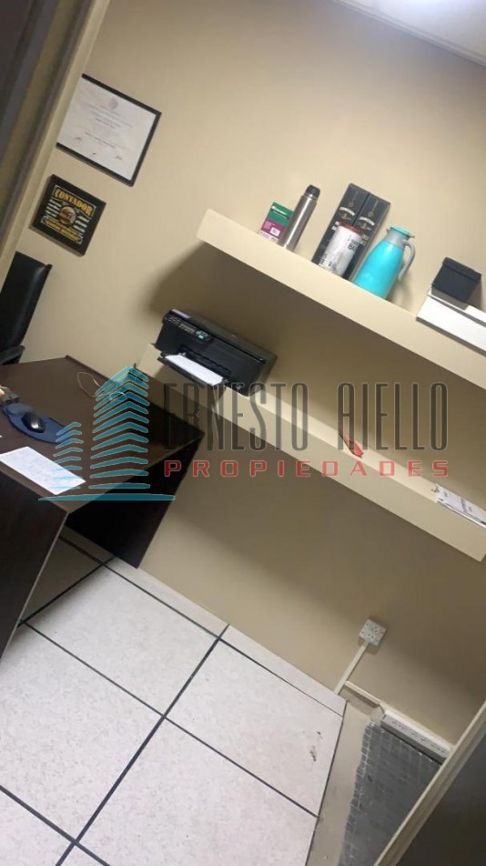 A. IMPECABLE LOCAL EN VENTA CENTRO QUILMES 