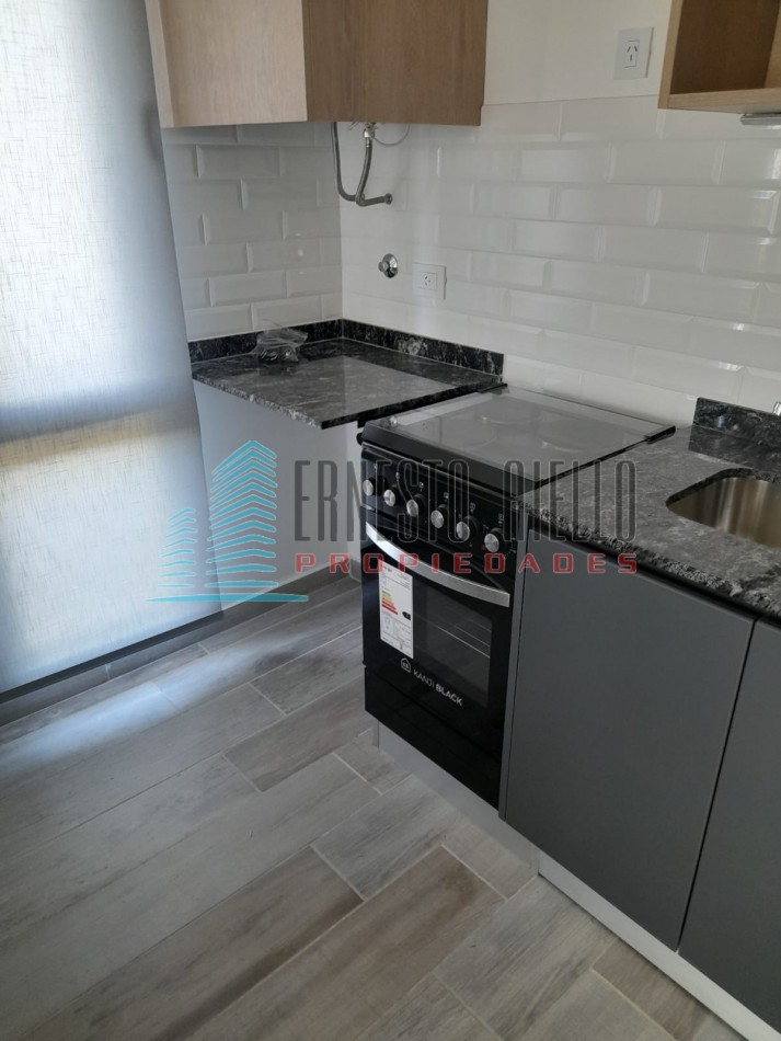 ALQUILER DEPARTAMENTO DE DOS AMBIENTES CON BALCON Y COCHERA EN QUILMES