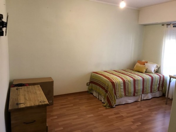 VENTA PRECIOSA CASA DE 4 AMBIENTES. QUILMES OESTE