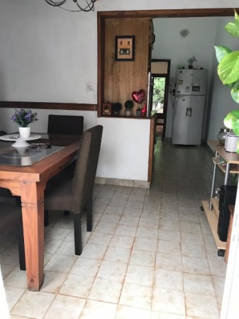 VENTA CASA DE 4 AMB REFACCIONADA. QUILMES O.