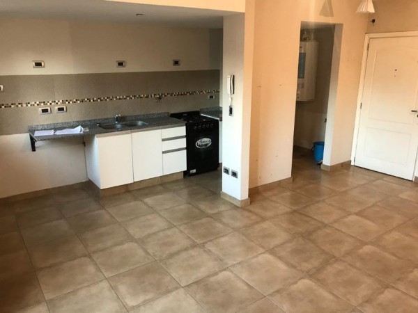 VENTA DEPTO 2 AMB EN BERAZATEGUI.