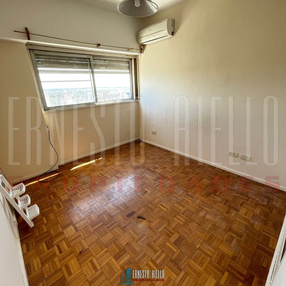 Alquiler amplio departamento 2 ambientes, Quilmes Centro.