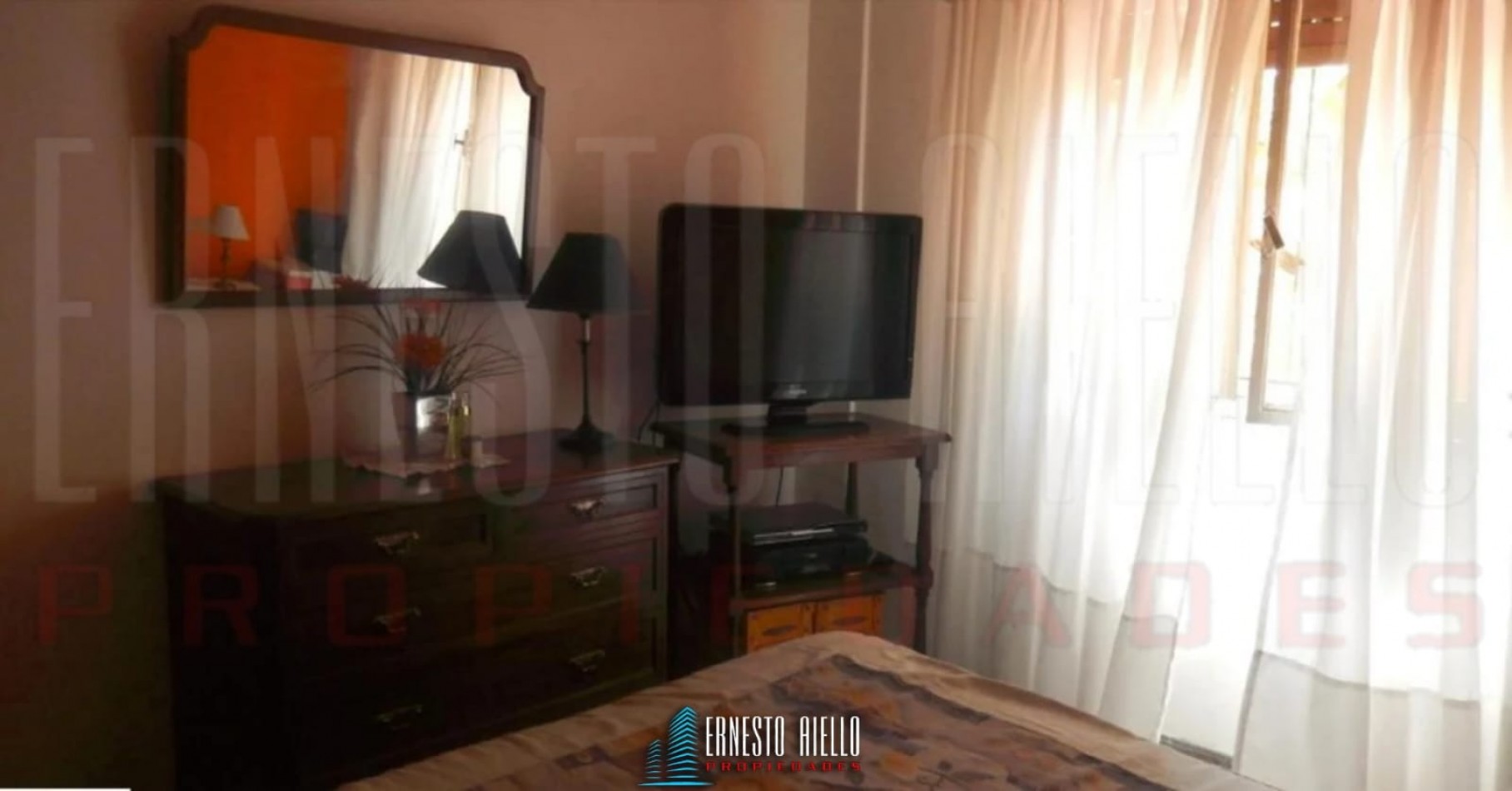 VENTA DEPARTAMENTO 4 AMBIENTES CON PATIO, QUILMES CENTRO.