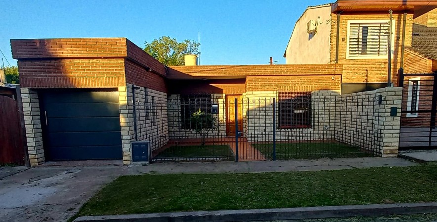 Foto Casa en Alquiler en Berazategui, Buenos Aires - $ 300.000 - pix111405806 - BienesOnLine