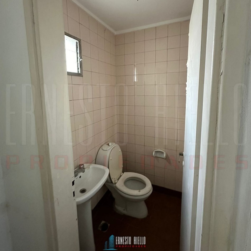 ALQUILER LOCAL COMERCIAL. BROWN N° 645. CENTRO DE QUILMES.