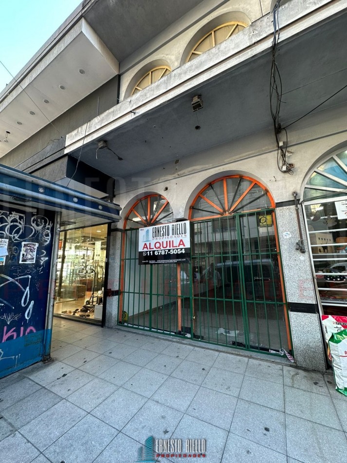 ALQUILER LOCAL COMERCIAL. BROWN N° 645. CENTRO DE QUILMES.
