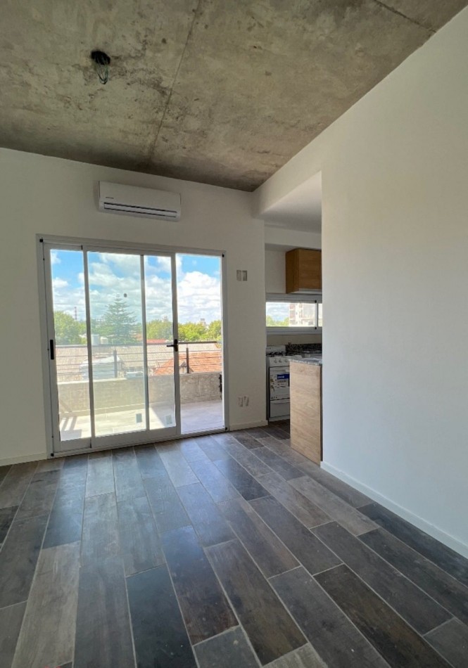 VENTA SEMIPISO DE 3 AMBIENTES. QUILMES OESTE.