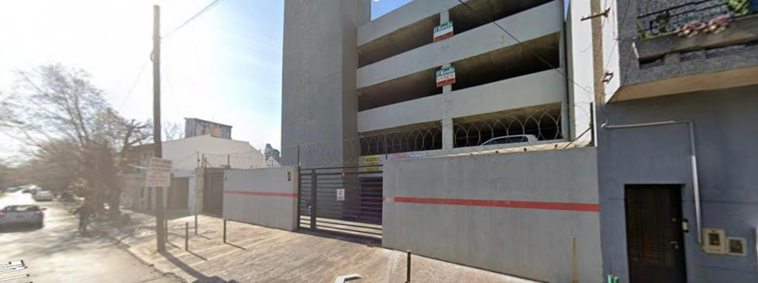 VENTA COCHERA 100% FINANCIADA, 2DO PISO TECHADO. PARKING PAZ