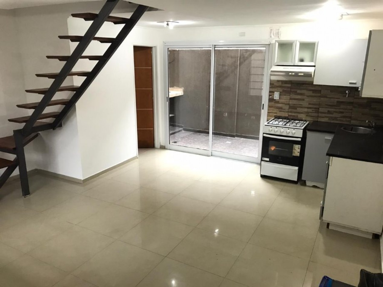 ALQUILER DUPLEX 3 AMBIENTES, QUILMES OESTE.