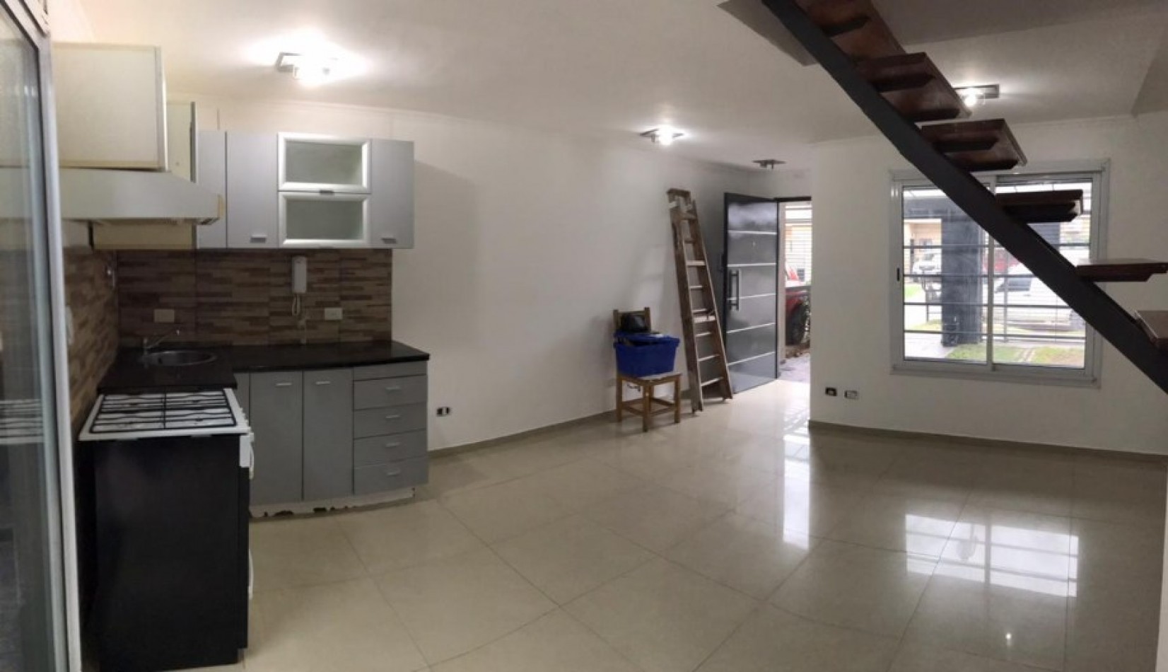 ALQUILER DUPLEX 3 AMBIENTES, QUILMES OESTE.
