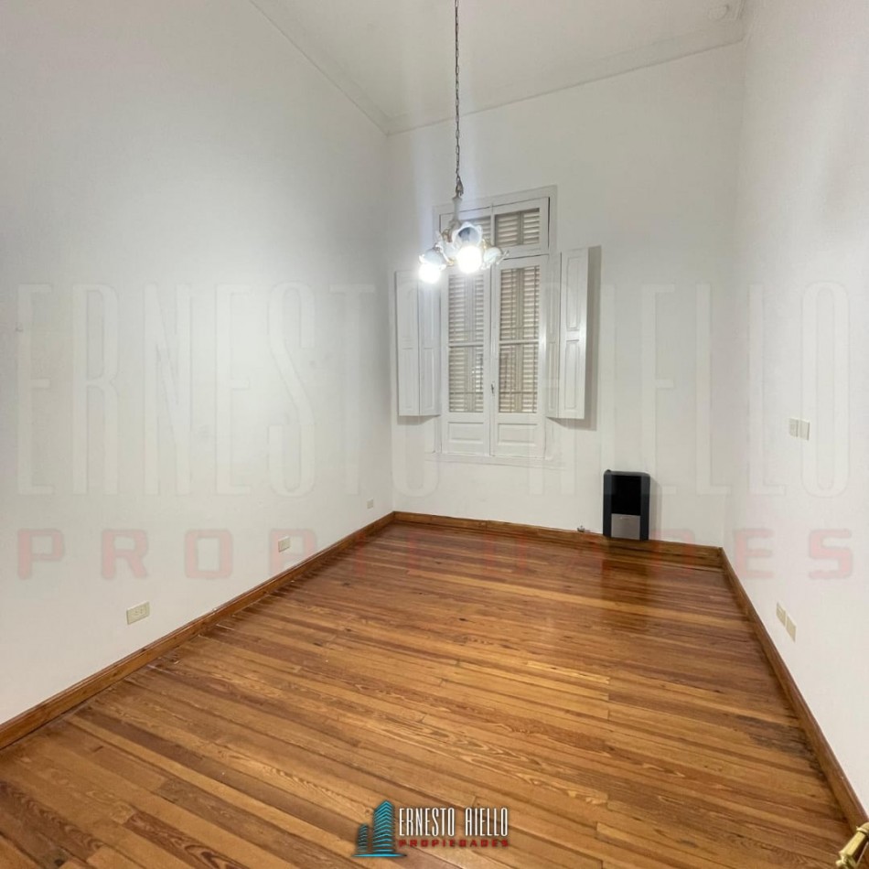 ALQUILER CASA 3 AMBIENTES, APTA PROFESIONAL O VIVIENDA, QUILMES OESTE.