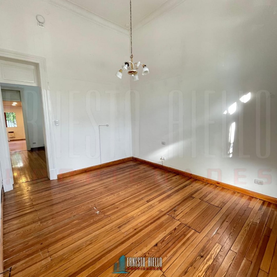 ALQUILER CASA 3 AMBIENTES, APTA PROFESIONAL O VIVIENDA, QUILMES OESTE.