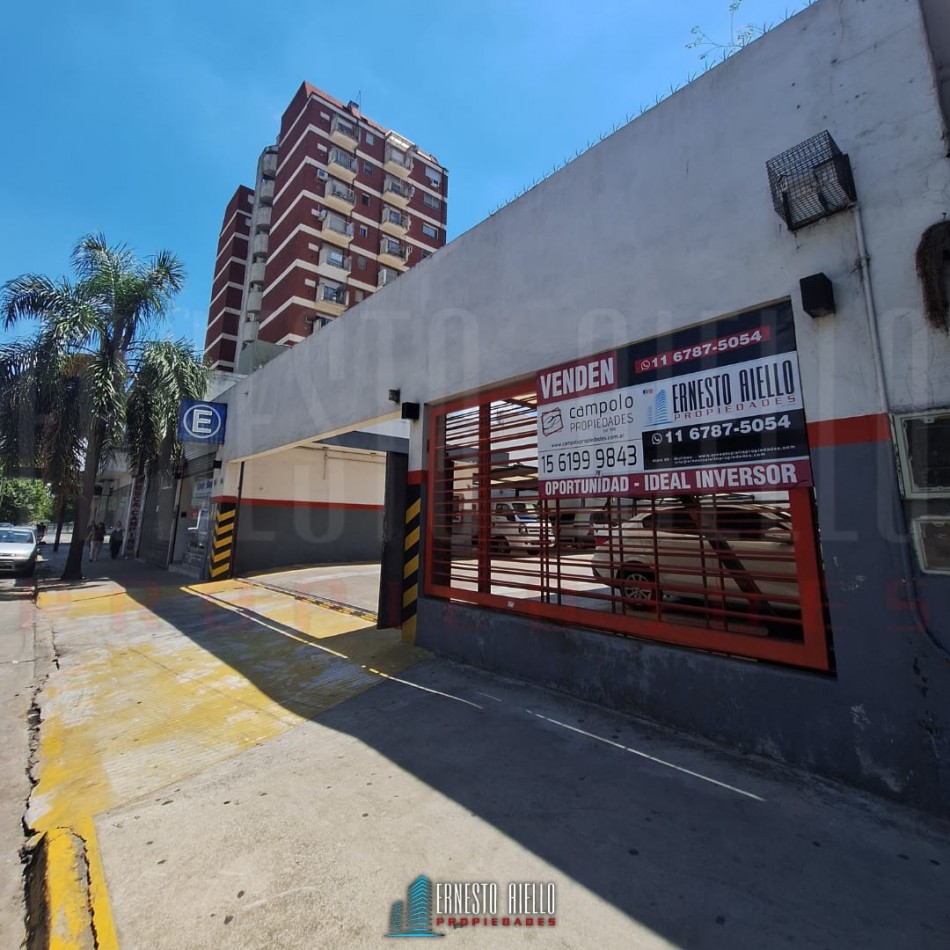 VENTA LOTE 17,32 X 30 MTS2 ACTUALMENTE ESTACIONAMIENTO Y LOCAL COMERCIAL A LA CALLE, QUILMES CENTRO.