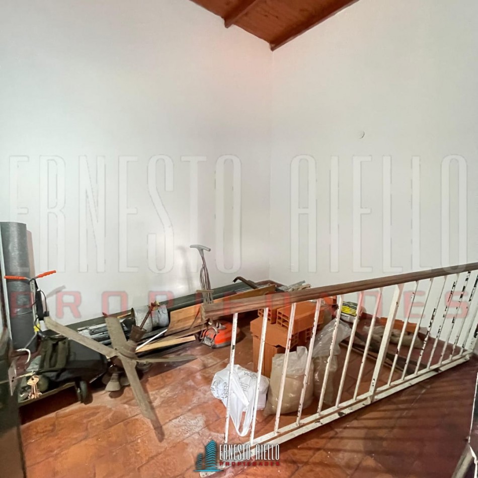 ALQUILER CASA 9 AMBIENTES USO VIVIENDA Y PROFESIONAL, QUILMES.