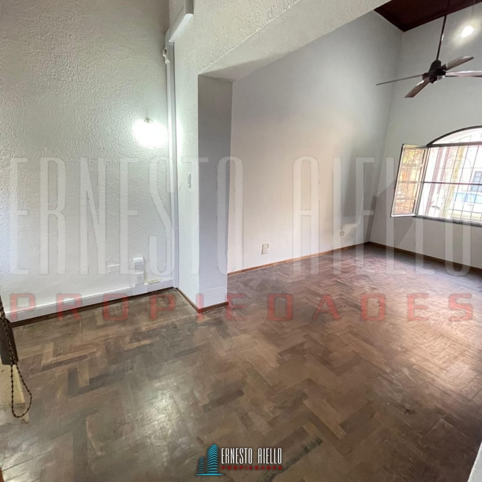 ALQUILER CASA 9 AMBIENTES USO VIVIENDA Y PROFESIONAL, QUILMES.