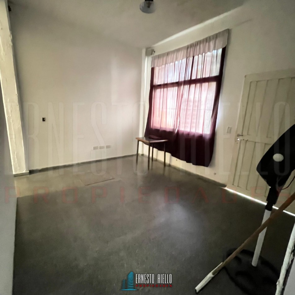 ALQUILER LOCAL COMERCIAL SOBRE AVENIDAD, QUILMES.