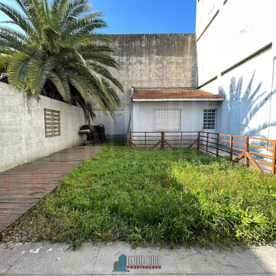 ALQUILER LOCAL COMERCIAL SOBRE AVENIDAD, QUILMES.