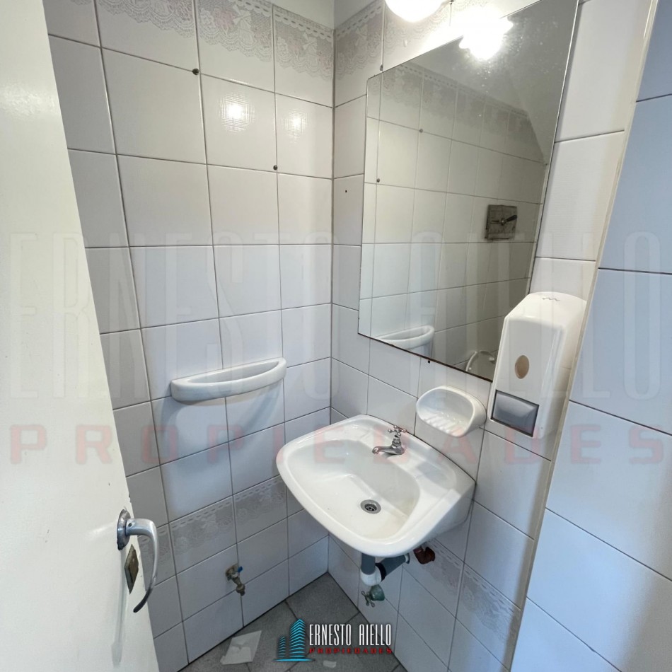 ALQUILER LOCAL COMERCIAL SOBRE AVENIDAD, QUILMES.
