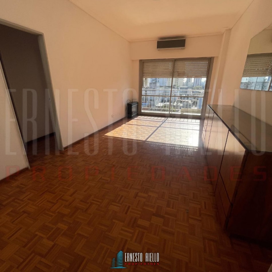 ALQUILER DEPARTAMENTO 3 AMBIENTES DE DOBLE CIRCULACION CON BALCON, QUILMES CENTRO.
