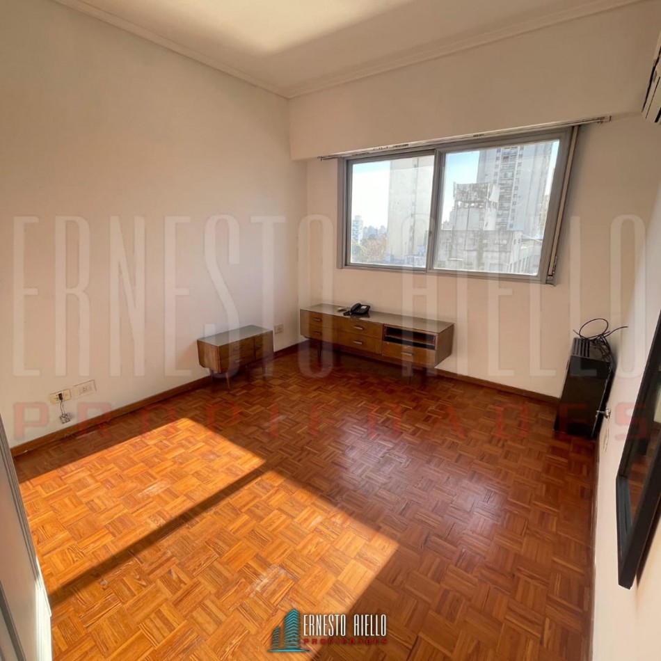 ALQUILER DEPARTAMENTO 3 AMBIENTES DE DOBLE CIRCULACION CON BALCON, QUILMES CENTRO.