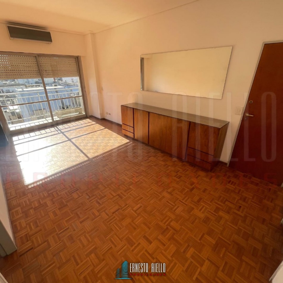 ALQUILER DEPARTAMENTO 3 AMBIENTES DE DOBLE CIRCULACION CON BALCON, QUILMES CENTRO.