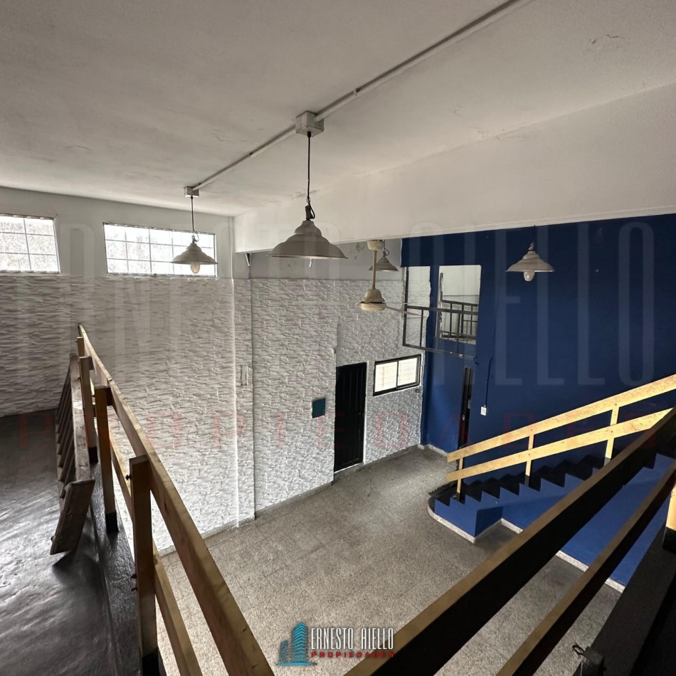 ALQUILER LOCAL COMERCIAL EN BERNAL OESTE.