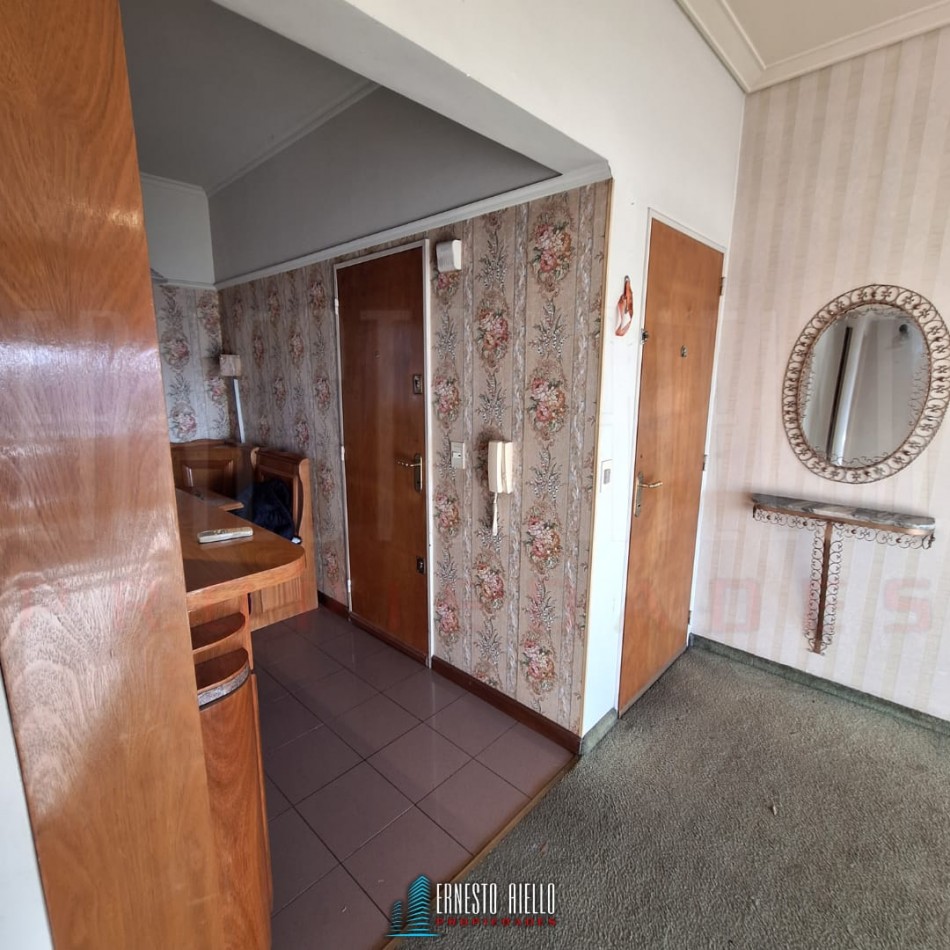 ALQUILER DEPTO 4 AMBIENTES CON BALCON, QUILMES CENTRO.