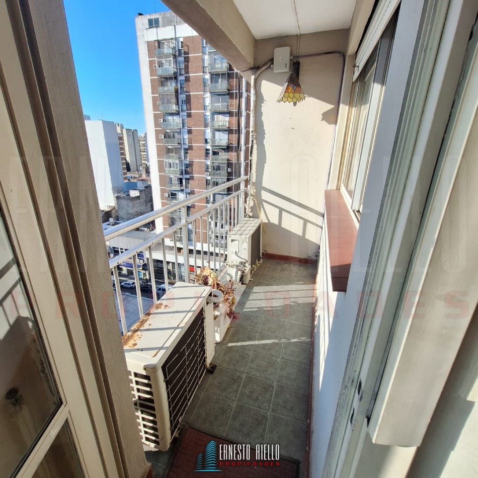 ALQUILER DEPTO 4 AMBIENTES CON BALCON, QUILMES CENTRO.