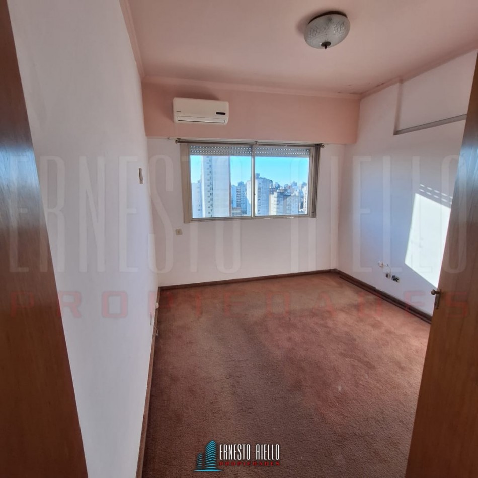 ALQUILER DEPTO 4 AMBIENTES CON BALCON, QUILMES CENTRO.