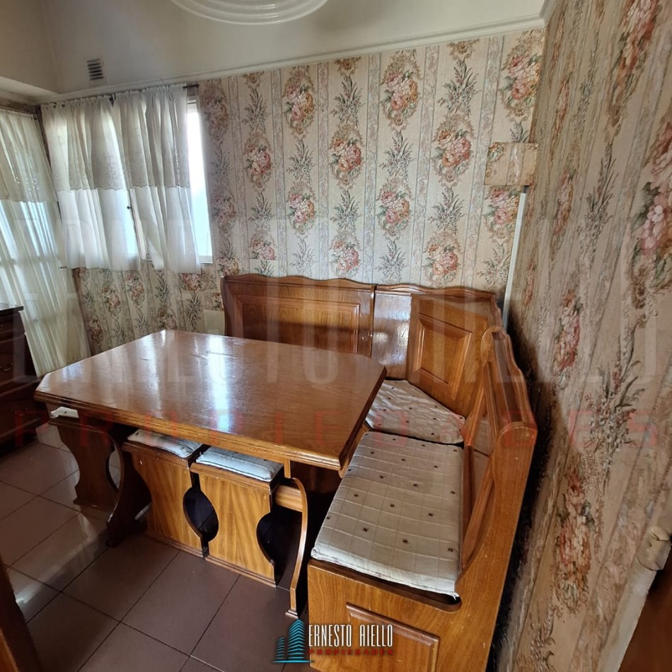 ALQUILER DEPTO 4 AMBIENTES CON BALCON, QUILMES CENTRO.