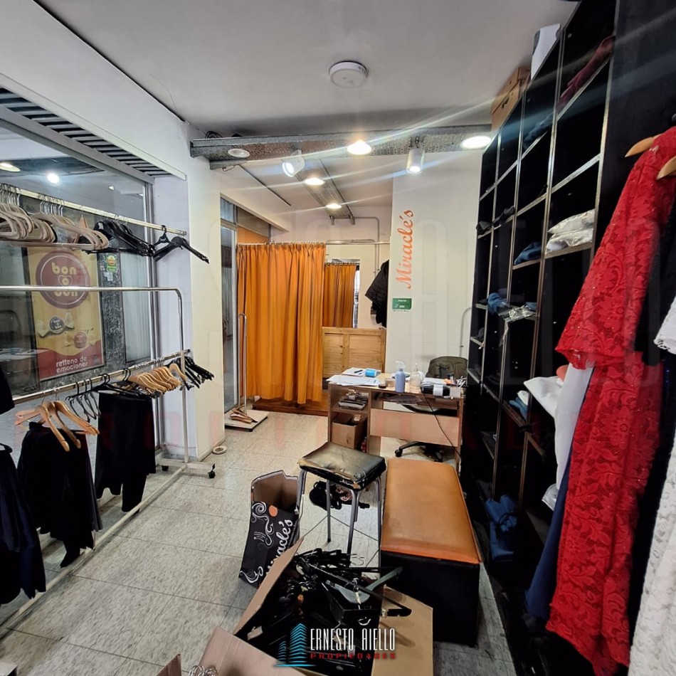 ALQUILER LOCAL COMERCIAL EN QUILMES CENTRO.