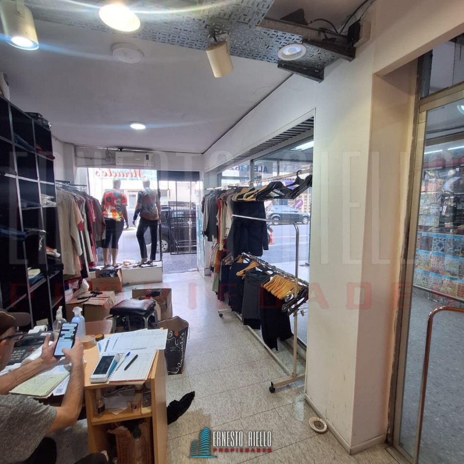 ALQUILER LOCAL COMERCIAL EN QUILMES CENTRO.