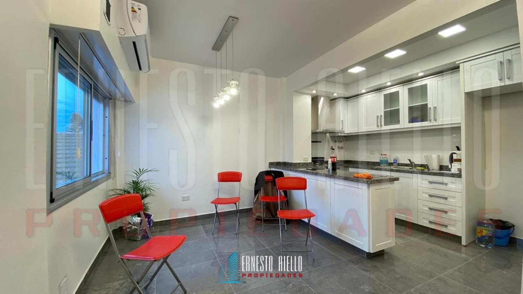 ¡ALQUILER DEPARTAMENTO DE DOS AMBIENTES, BAJAS EXPENSAS!