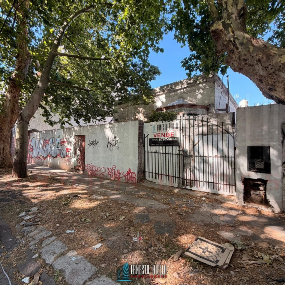 VENTA LOTE/TERRENO CON CASA A DEMOLER/REFACCIONAR, QUILMES OESTE CENTRO. IDEAL INVERSOR.