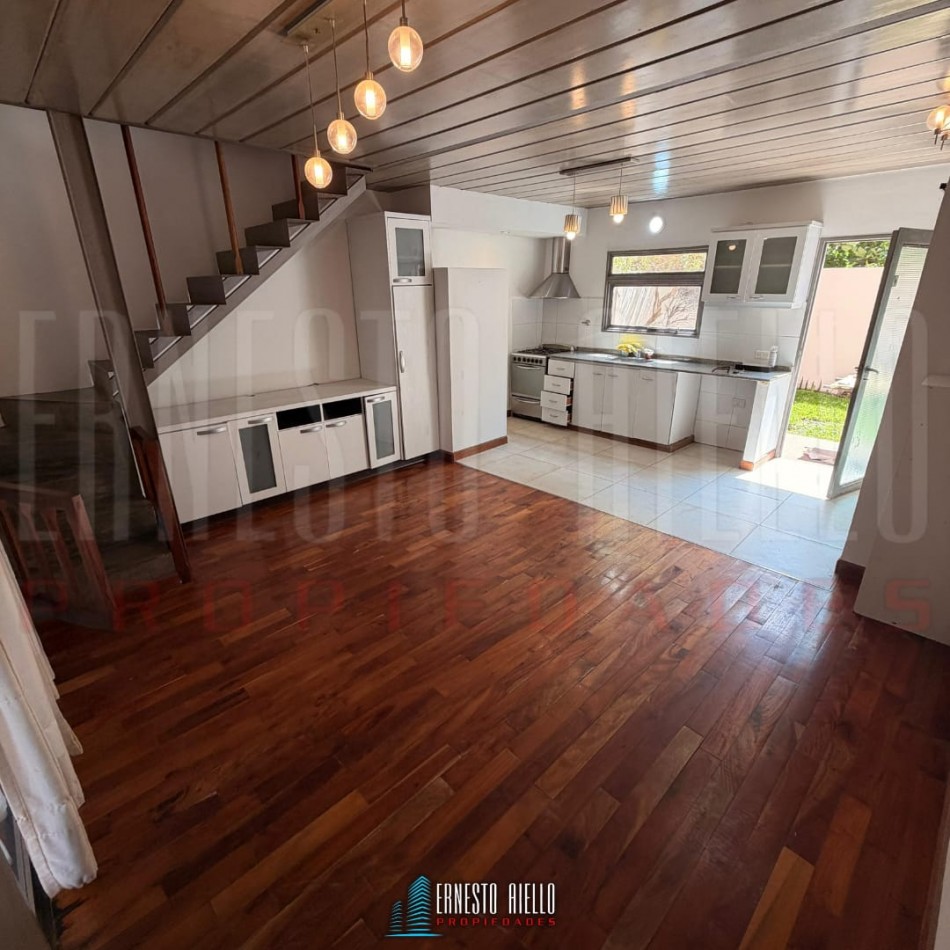 ALQUILER DEPARTAMENTO TRES AMBIENTES CON COCHERA, SIN EXPENSAS EN QUILMES CENTRO.