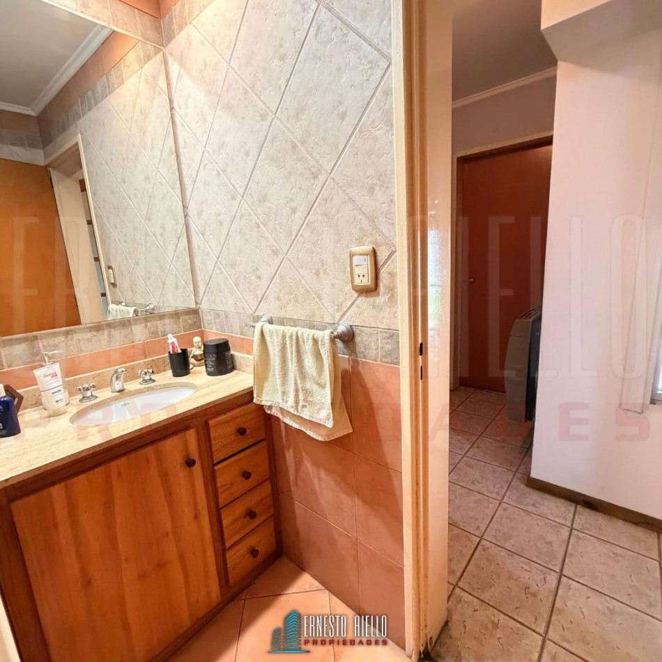 VENTA PRECIOSA CASA DE 4 AMBIENTES. QUILMES OESTE