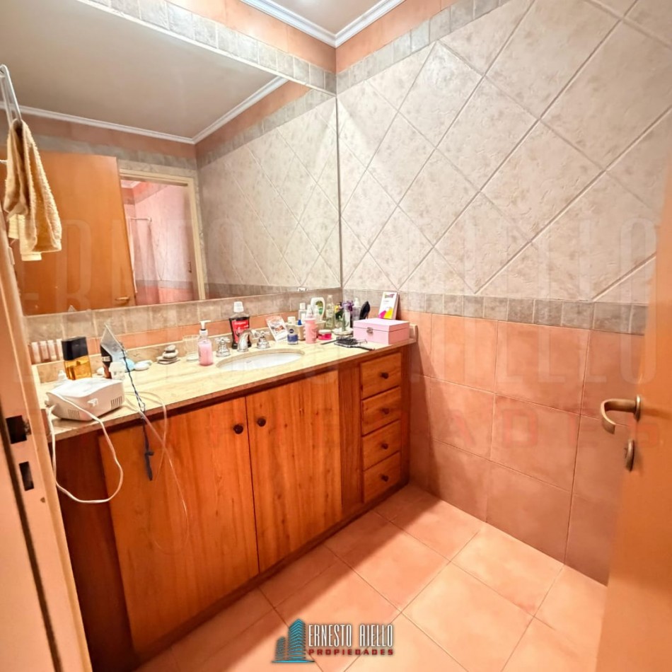 VENTA PRECIOSA CASA DE 4 AMBIENTES. QUILMES OESTE